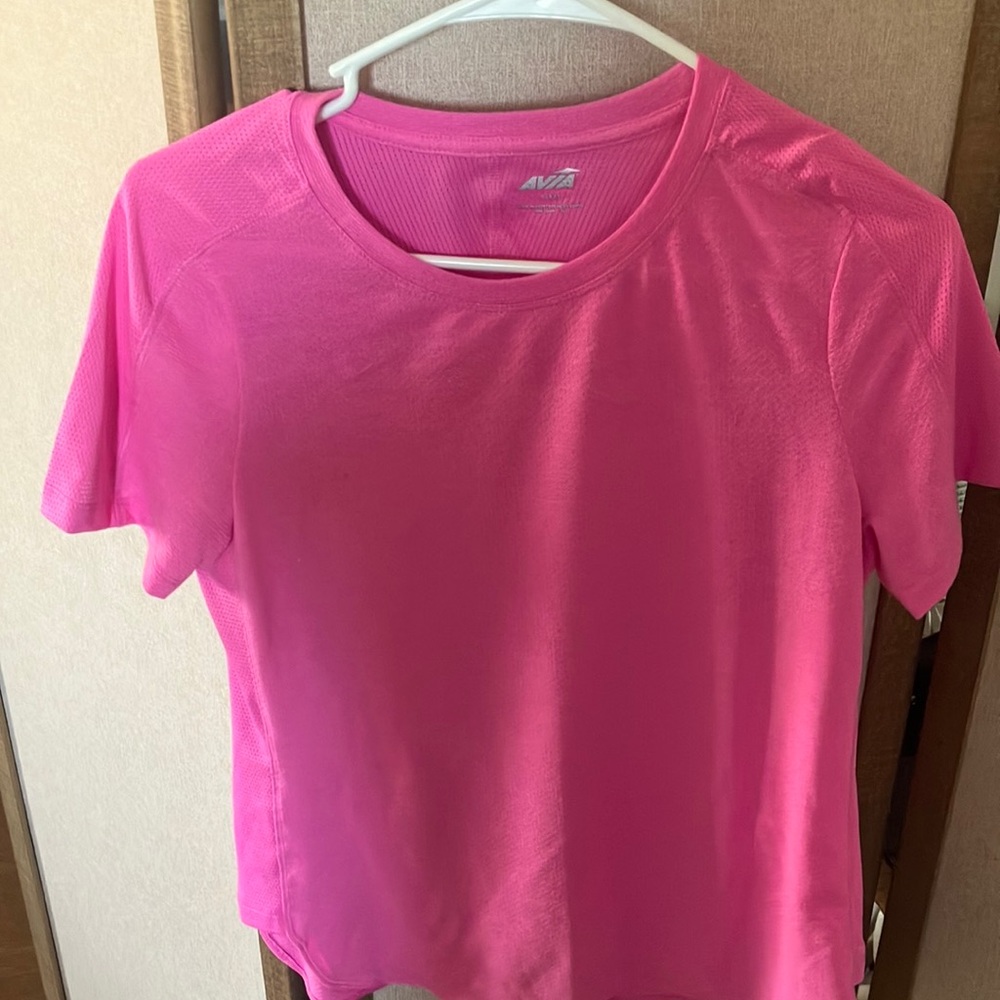 FINAL MARKDOWN Avia Pink Short Sleeve Crew Neck T-Shirt small